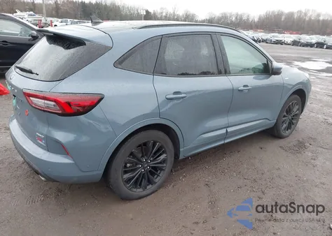 2023 Ford Escape St-Line Elite z USA, uszkodzony, nr VIN 1FMCU9PA0PUA94335